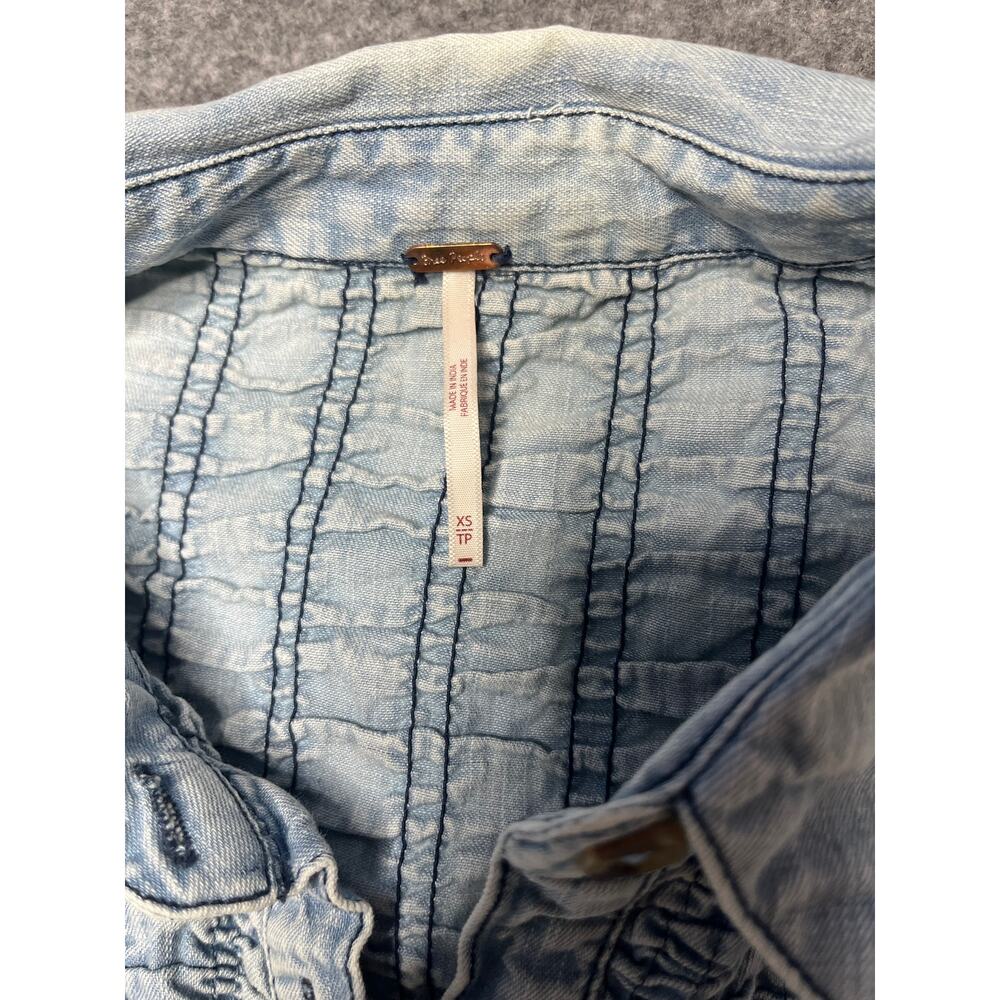 Free People Smocked Bleached Denim Find Me Now Mini Dress Long Sleeve Buttons XS - Picture 5 of 6